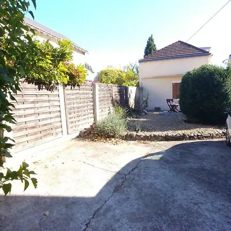 Casa vacanze 33 Rue Du President Coty *